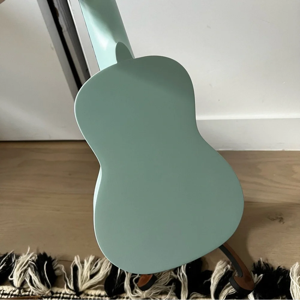 Fender Venice Soprano Ukulele, Daphne Blue - Picture 9 of 10